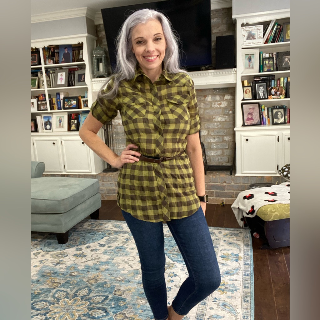Mudd Medium Button Down Top